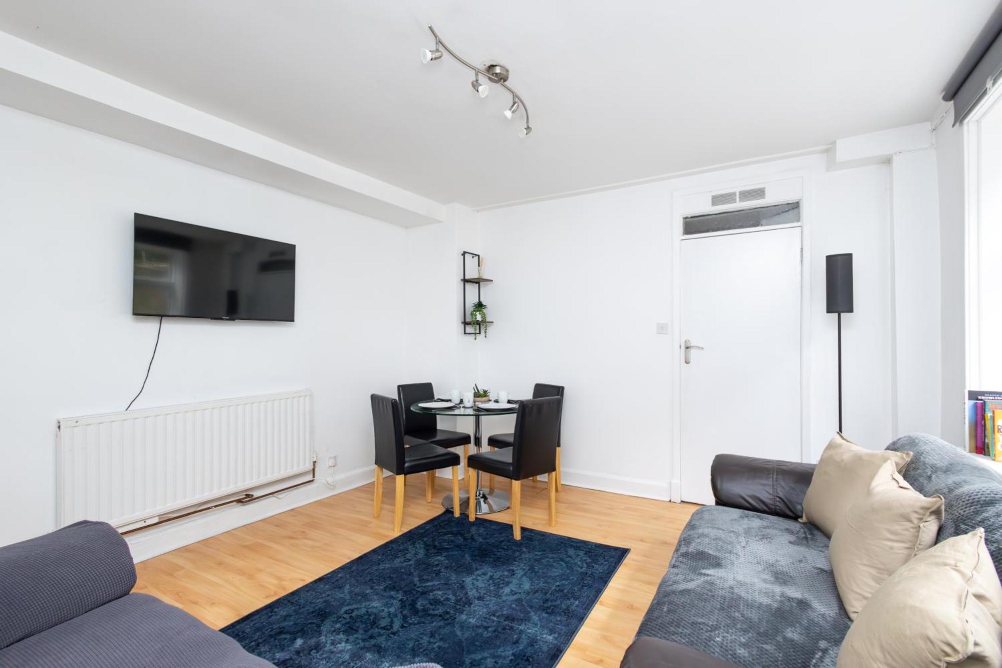 Spacious 3 Bedroom Ground Floor Apartment - 10 Mins From City Centre Leeds  Ngoại thất bức ảnh